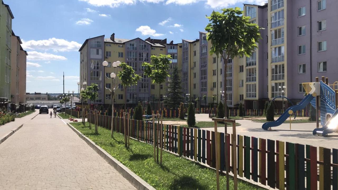 Новые Апартаменты В Жк Барский Yakushintsy Eksteriør bilde